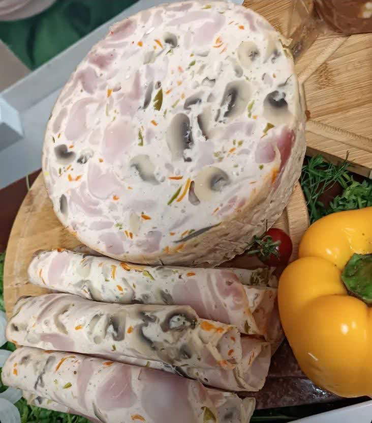 ژامبون مرغ و قارچ